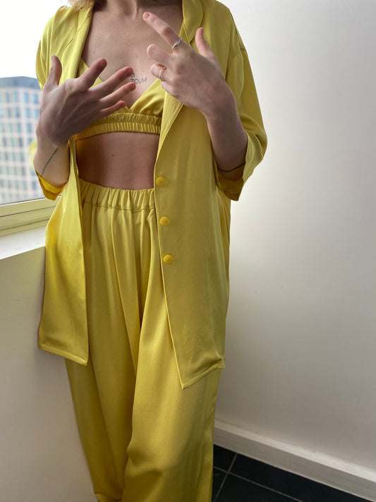 Ensemble satin jaune
