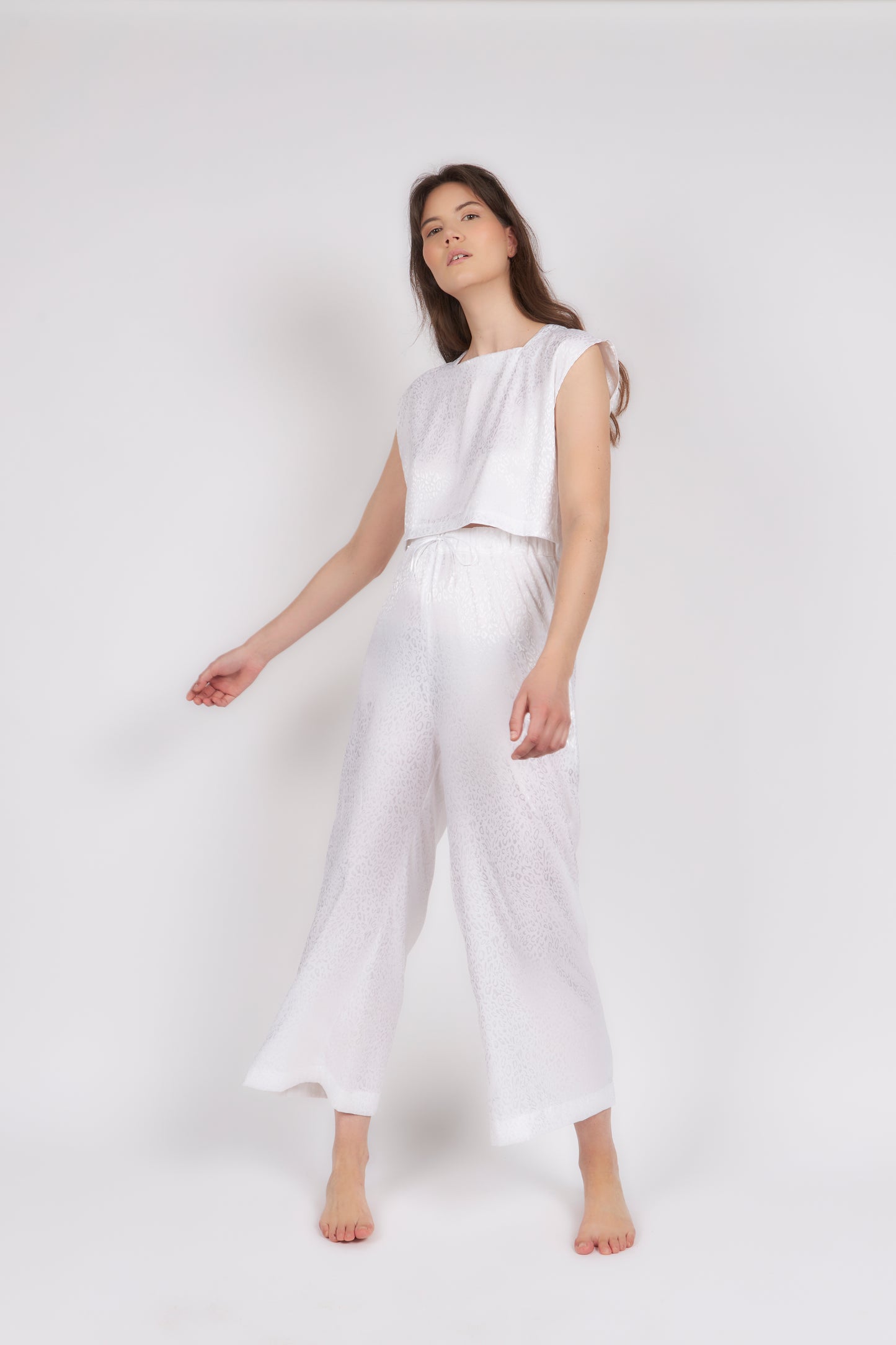 Ensemble crop top + pantalon moucheté blanc
